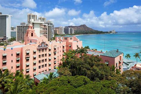 Top 8 Romantic Oahu Honeymoon Resorts | Hawaii Travel with Kids