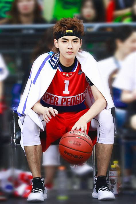 Pin by Hải Anh Đoàn on KRIS plays basketball | Kris wu, Wu yi fan, Style