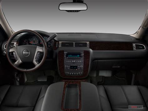 2014 GMC Yukon: 71 Interior Photos | U.S. News