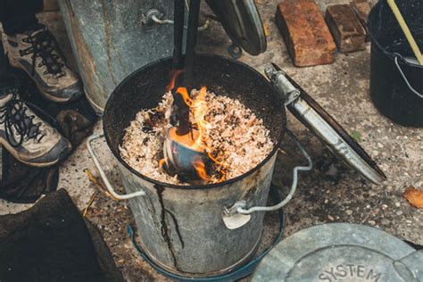 Raku Kilns: Igniting Creativity with Unique Firing Techniques - Spinning Pots