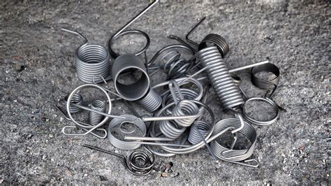 Torsion Springs - Custom made torsion springs