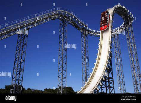 Hydro ride, Oakwood Theme Park, West Wales, UK Stock Photo: 82965640 ...