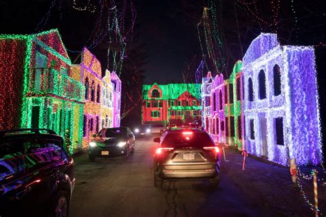 Wilmington family wins ABC's 'The Great Christmas Light Fight,' town becomes popular destination ...