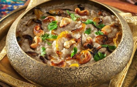 Harees (savoury porridge) - Chowcation