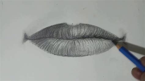 How to shade lips - YouTube