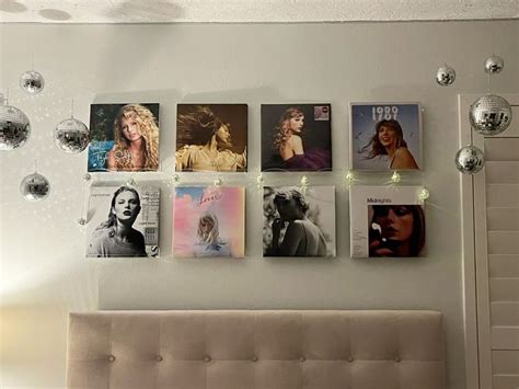 Taylor Swift bedroom idea!! 🪩🩷⚡️ in 2024 | Diy room decor videos, Vinyl wall decals, Vinyl on wall