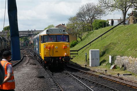 50021 Rodney | class 50 50021 Rodney backs on to the train f… | Flickr