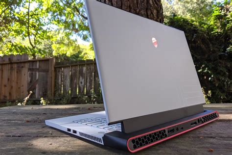 Alienware m15 R2 review: Power in a stylish and portable package | PCWorld