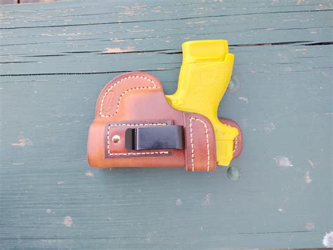 rt/brn/IWB/ Beretta APX Carry leather holster - Jackson LeatherWork, LLC