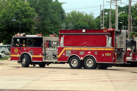 IL - St. Charles Fire Department | Tender 101 backing into t… | Flickr