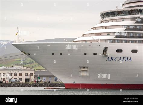 Arcadia cruise ship P&O Stock Photo - Alamy