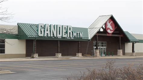 Gander Outdoors to open in Howard in June