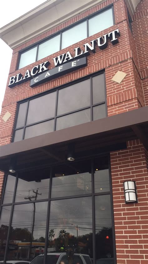 Black Walnut Cafe - Black Girls Who Brunch