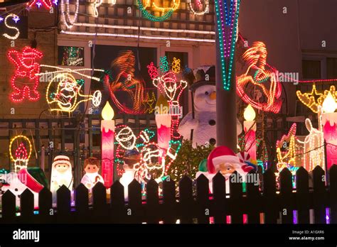 Christmas lights house lancashire hi-res stock photography and images ...