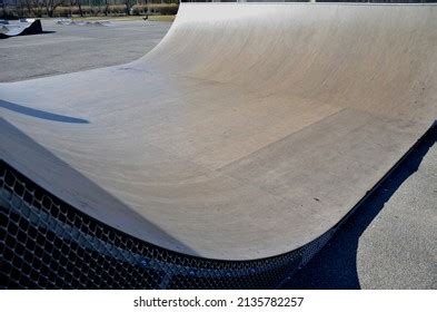 Metal Construction Ramp Skateboarding Serves Platform Stock Photo 2135782257 | Shutterstock