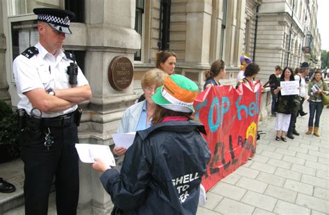 Pix of Rossport Solidarity Action in London, UK, Mon 15 Sep 08 - UK Indymedia