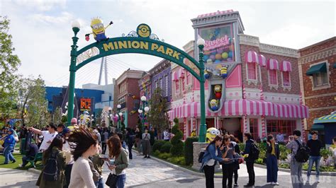 team M O B I U S - Universal Studios Japan: Despicable Me; Minion ...