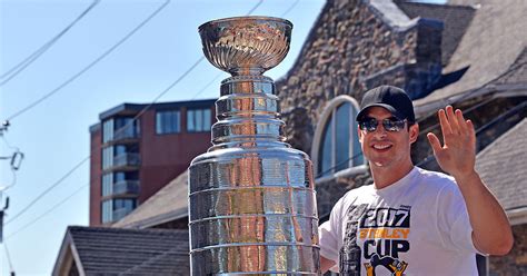 How many Stanley Cups does Sidney Crosby have?