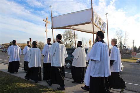 New Liturgical Movement: Eucharistic Procession for All Saints and Mass ...