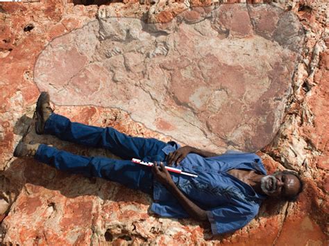 The Largest Dinosaur Footprint Ever Has Been Found in Australia's ...