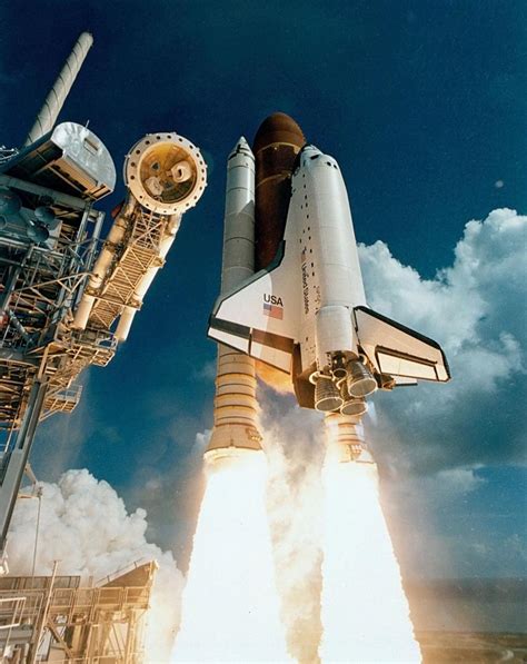 24 Spectacular Space Shuttle Launch Images