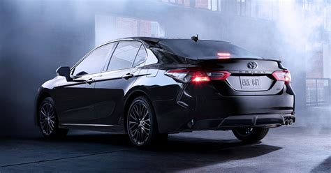 4 Reasons Commuters Love the 2020 Toyota Camry Hybrid - Toyota Direct Blog