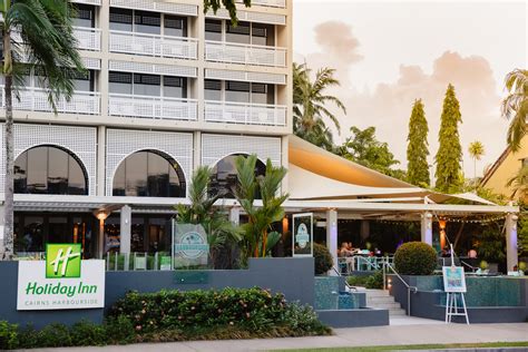 Holiday Inn Cairns Harbourside - Cairns - Tourism Town - Find & book authentic experiences in Cairns