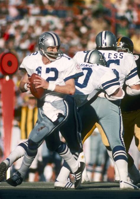 Roger Staubach in Super Bowl X | Dallas cowboys, Dallas cowboys fans, Cowboys players