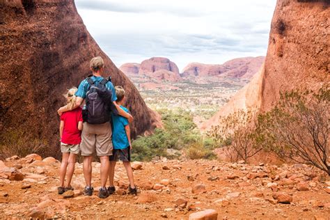 Plan the Perfect Visit to Uluru-Kata Tjuta | Earth Trekkers