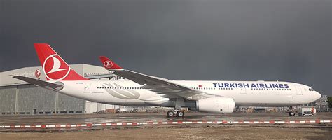 Turkish Airlines A330-300 Sitzplan - Flightradars24.de