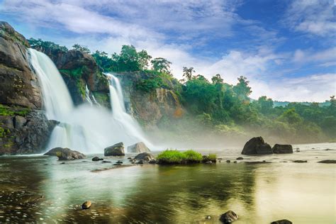 Images Of Beautiful Waterfalls : Hàifoss, is the most beautiful and interesting waterfall in ...