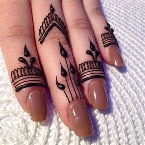 25 Flabbergasting Finger Mehndi Designs 2018 – SheIdeas