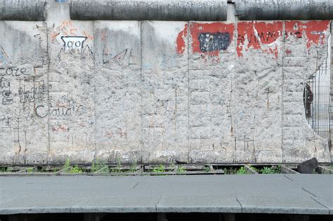 Graffiti on the Berlin Wall | Free Stock Image - Barnimages