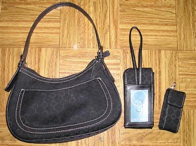 Ugly Nine West purse, with an outdated flip phone case. LO… | Flickr