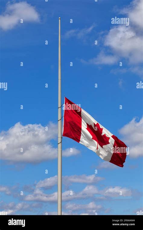 Canadian flag at half mast hi-res stock photography and images - Alamy