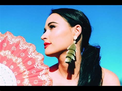 Kacey Musgraves - Slow Burn (Music Video) Chords - Chordify