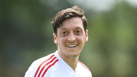 Mesut Ozil transfer from Arsenal to Fenerbahce has '90 per cent chance' says Turkish club chief ...