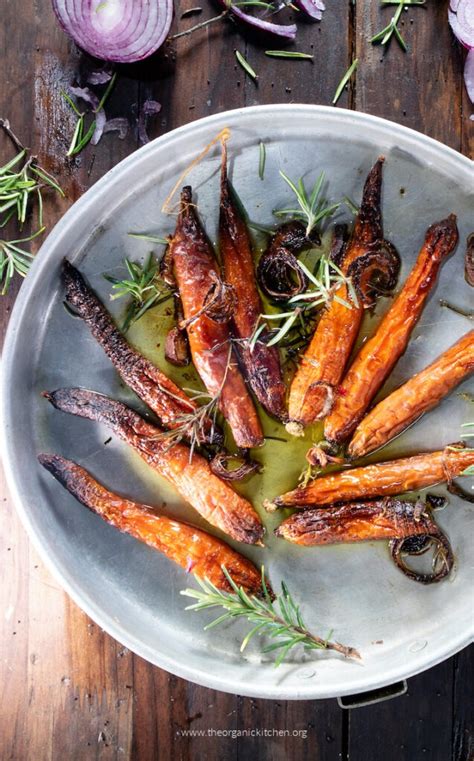 Easy Roasted Baby Carrots