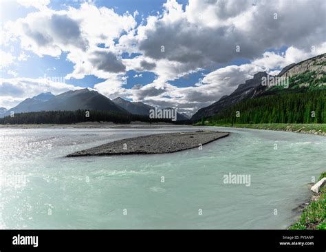 Rocky mountains in Banff National Park Stock Photo - Alamy