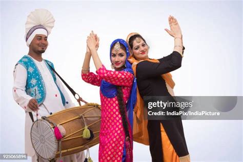 Bhangra (Music) Photos and Premium High Res Pictures - Getty Images