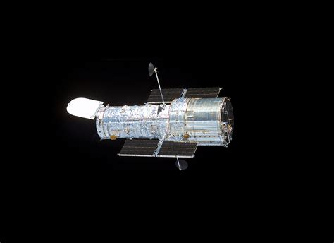 Hubble's Solar Panels | ESA/Hubble | ESA/Hubble