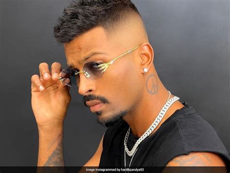 Hardik Pandya Flaunts New Hairstyle, Natasa Stankovic Reacts. See Pics ...