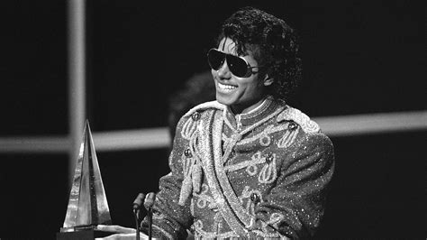 Michael Jackson Wallpapers Images Photos Pictures Backgrounds