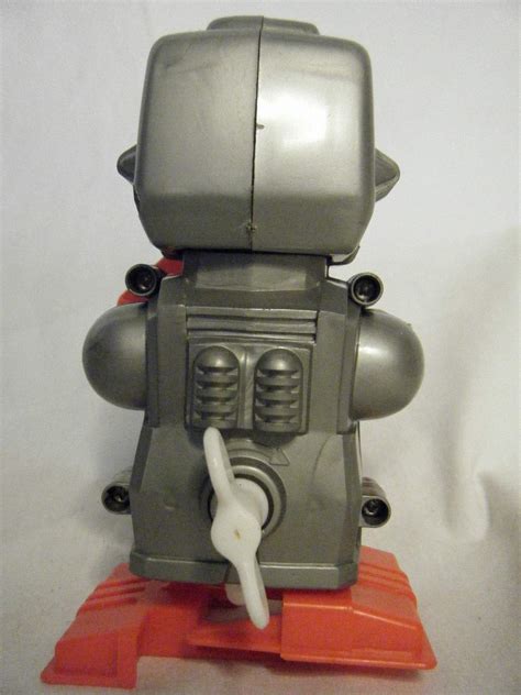 Robot Butler by Trans Asiatic Enterprise - The Old Robots Web Site