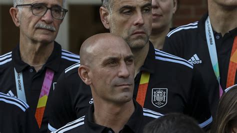 Spanish soccer federation leaders ask president Rubiales to resign ...