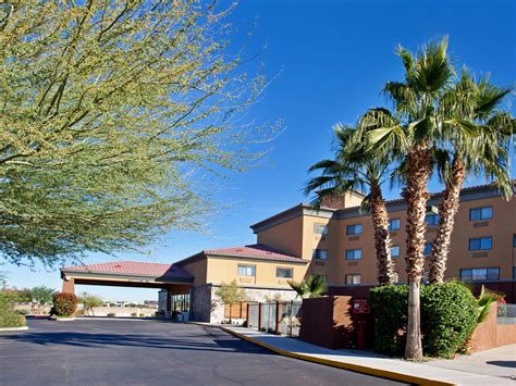 Holiday Inn Express & Suites Phoenix/Chandler (Ahwatukee) Hotel by IHG