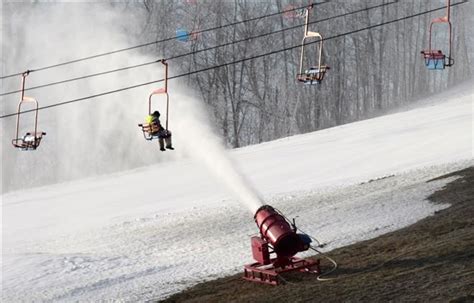 Sunburst ski hill sold to Cedarburg couple, will remain open