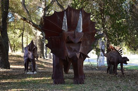 The metal sculptures of Ricardo Breceda at Lake Vail Resort