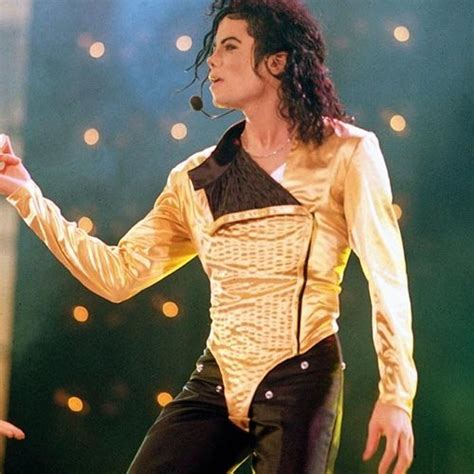 Top 10 Michael Jackson Live Performances | Michael Jackson⠀ Amino