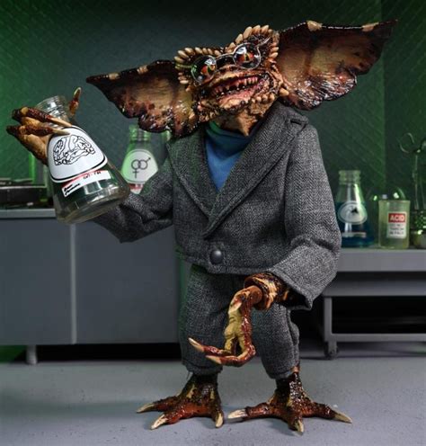 NECA Gremlins 2 The New Batch Ultimate Brain Gremlin Action Figure ...